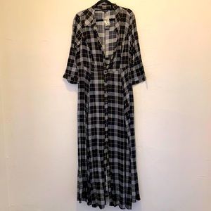 NWT Torrid black plaid maxi
